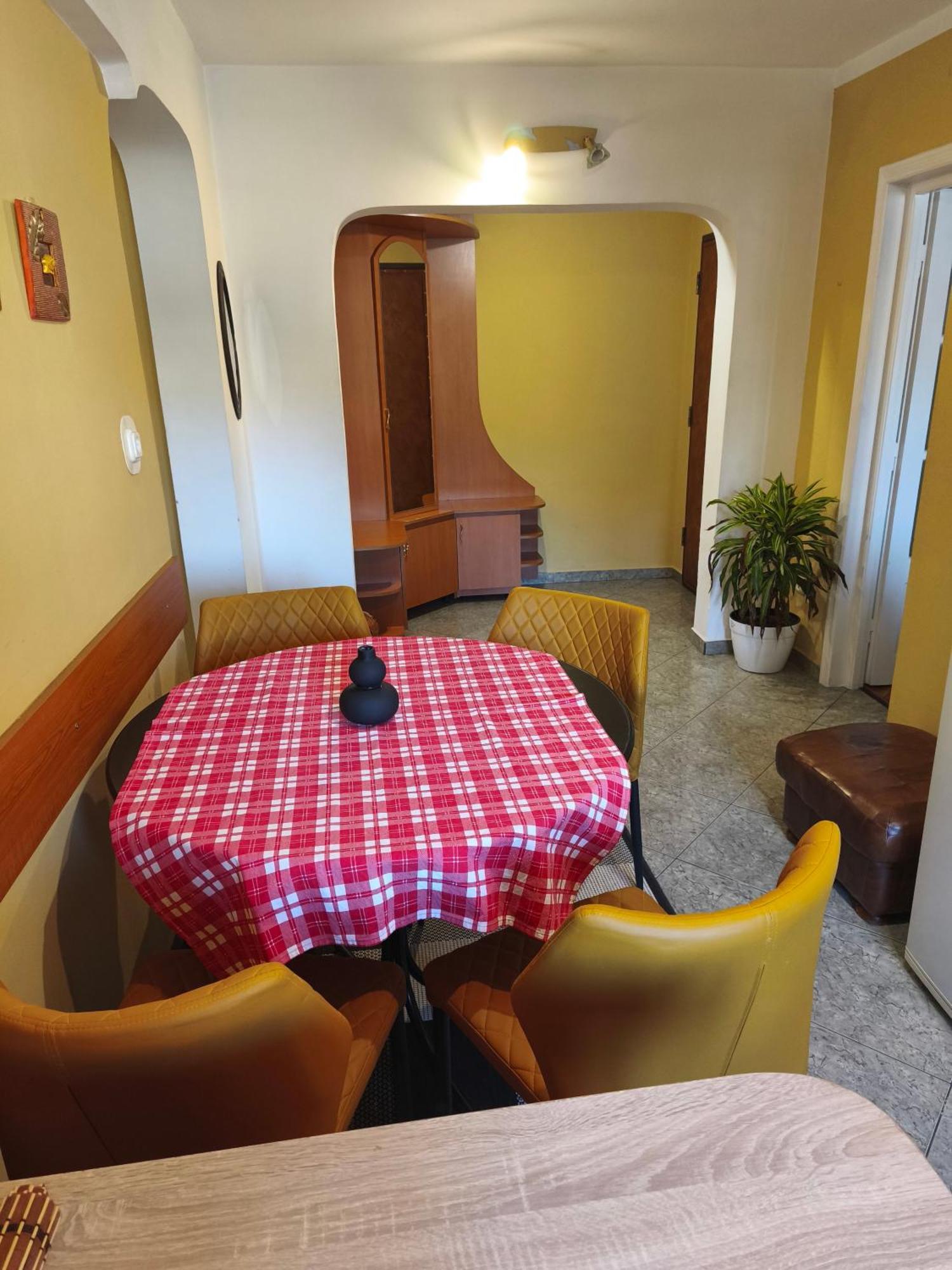 Ta'Arof Apartment 오라데아 외부 사진